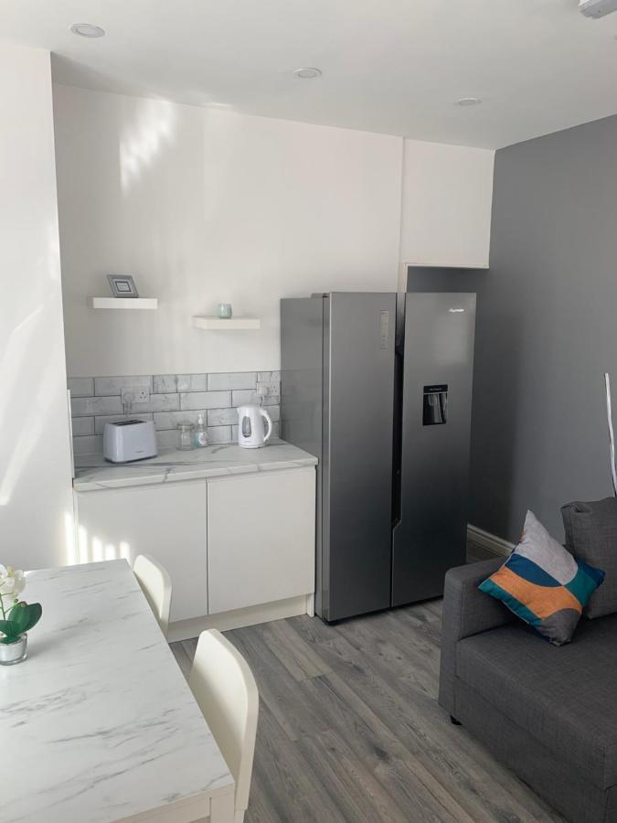 Smeaton Serviced Accommodation Liverpool Exteriör bild