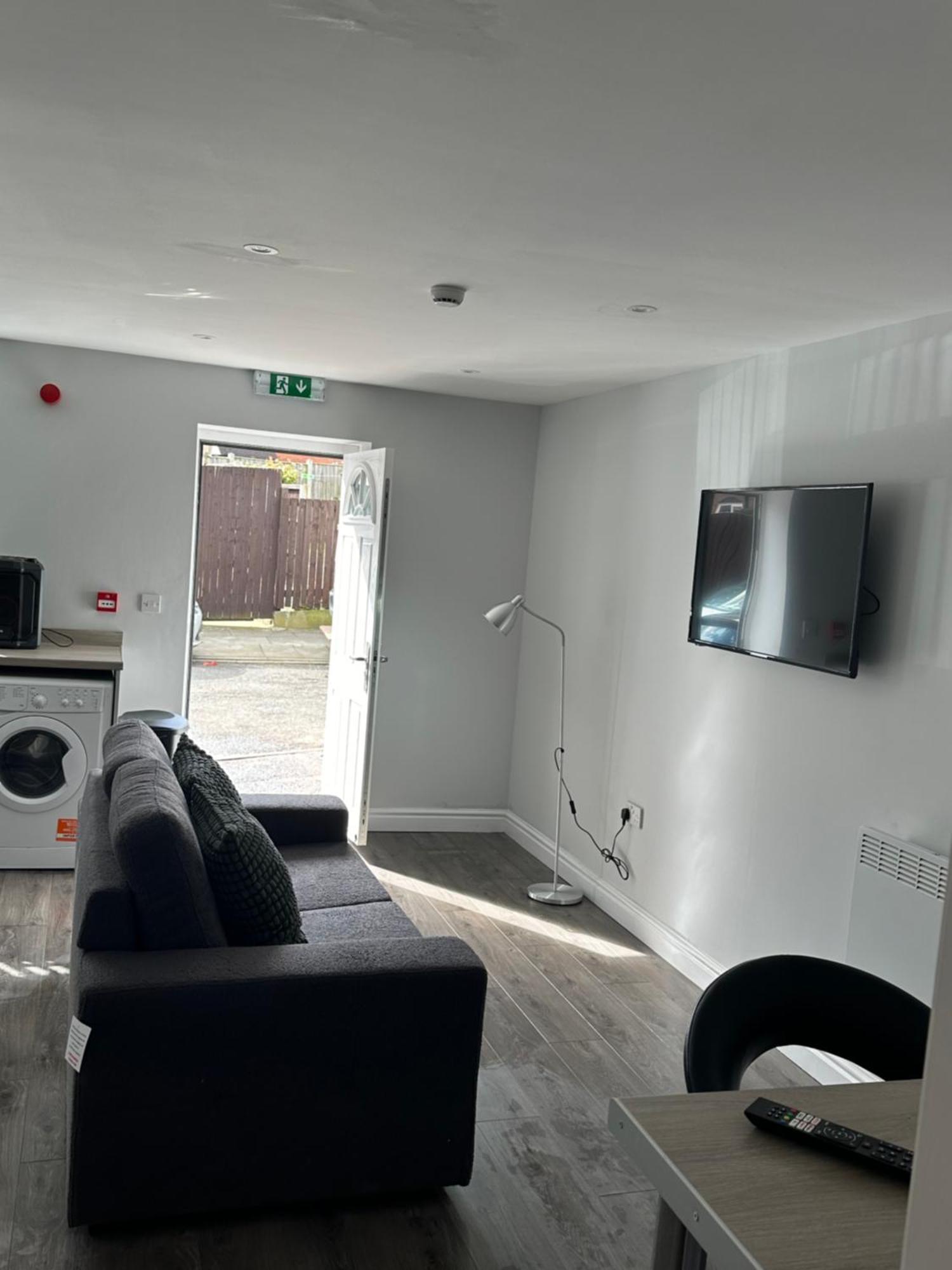 Smeaton Serviced Accommodation Liverpool Exteriör bild